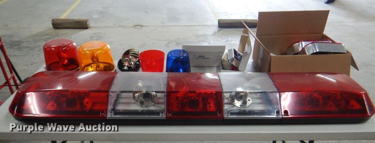 image for item KW9929 Approximately 10 emergency vehicle lights