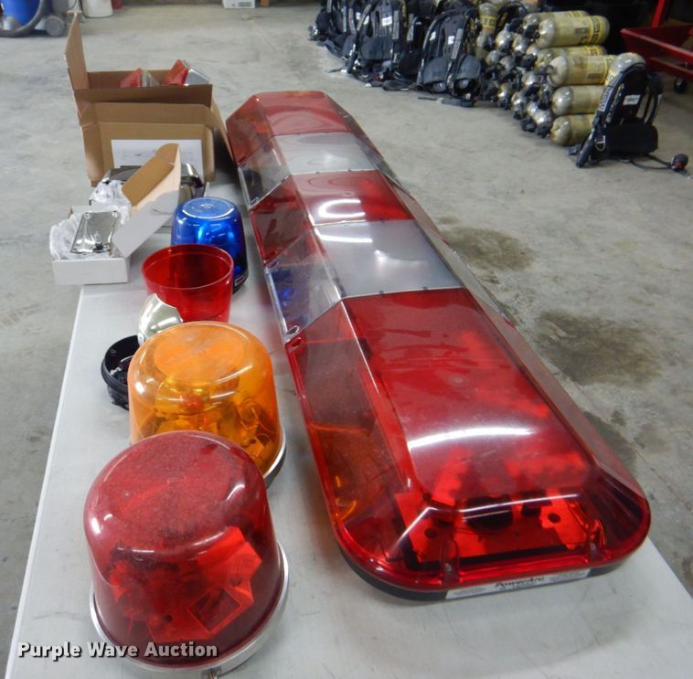 image for item KW9929 Approximately 10 emergency vehicle lights