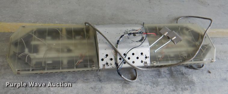 image for item KW9929 Approximately 10 emergency vehicle lights