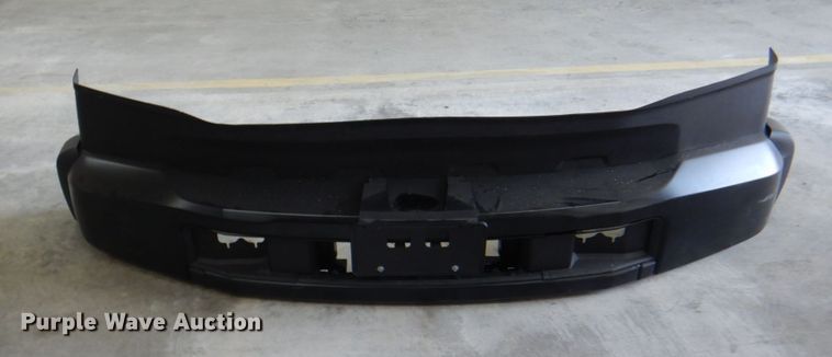 image for item KW9931 2020 Ford F550 bumper