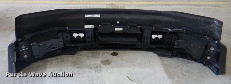 image for item KW9931 2020 Ford F550 bumper