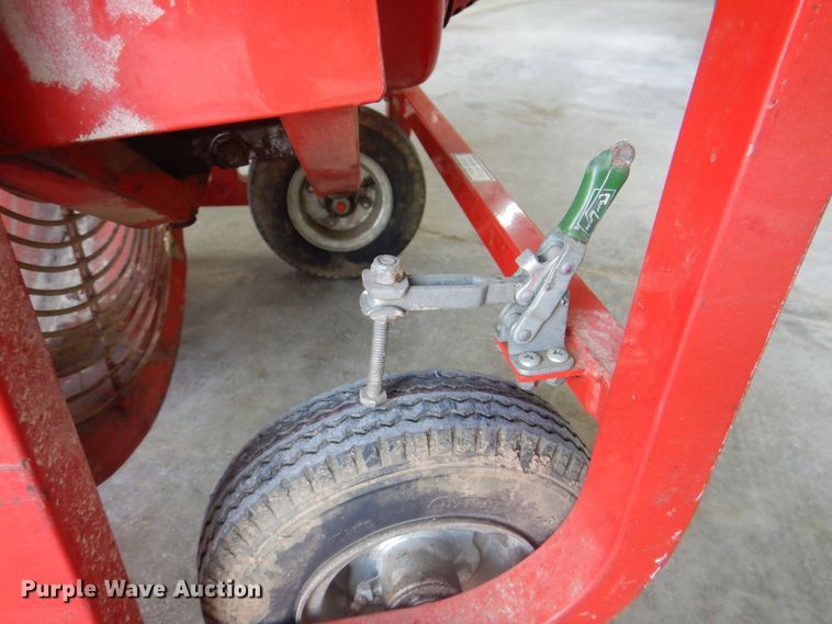 image for item KW9932 SuperVac 724G4H  fan