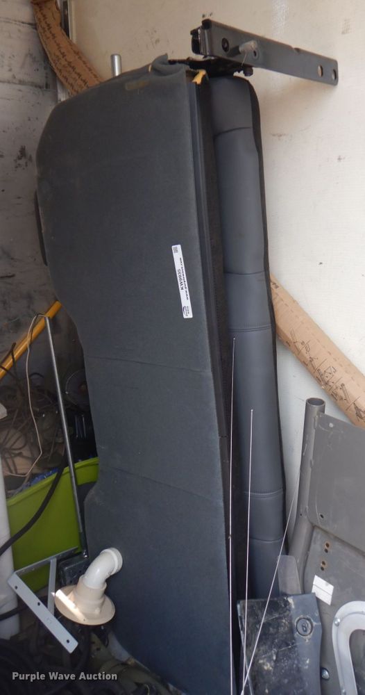 image for item KW9935 Automotive accessories