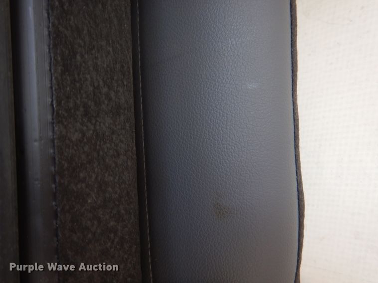 image for item KW9935 Automotive accessories