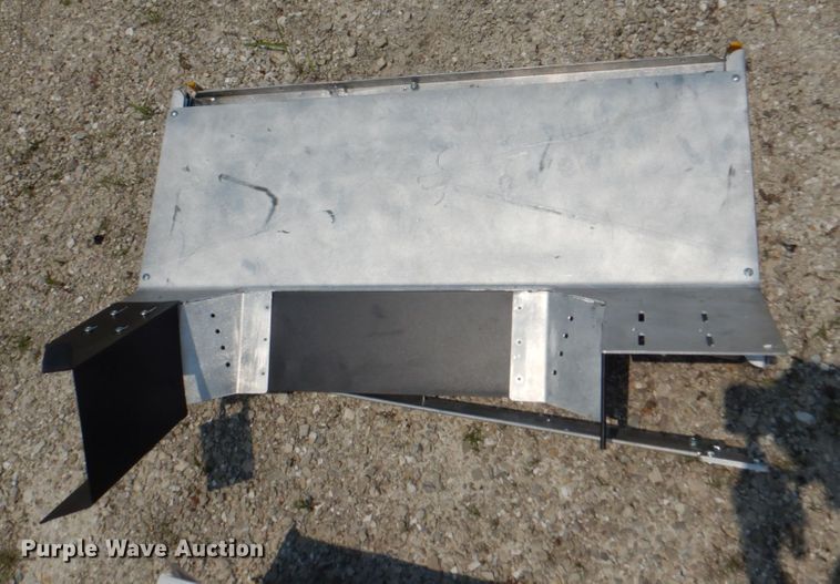 image for item KW9935 Automotive accessories