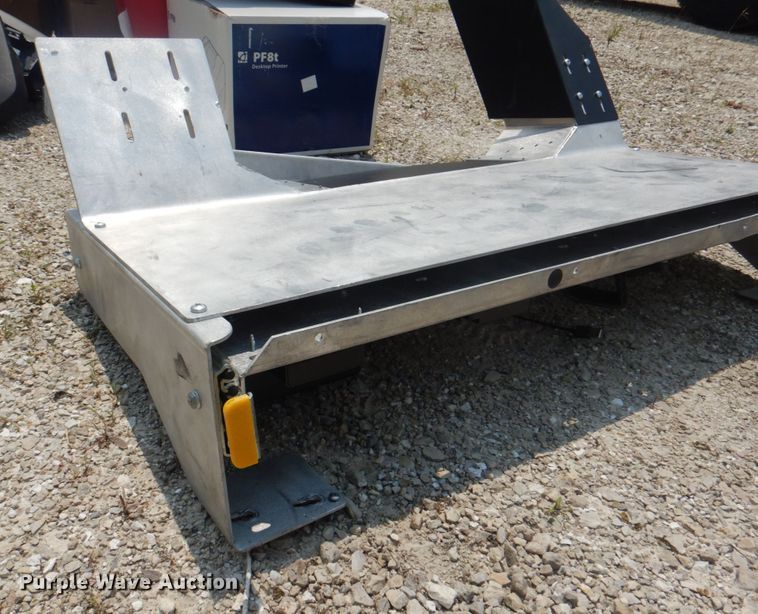 image for item KW9935 Automotive accessories