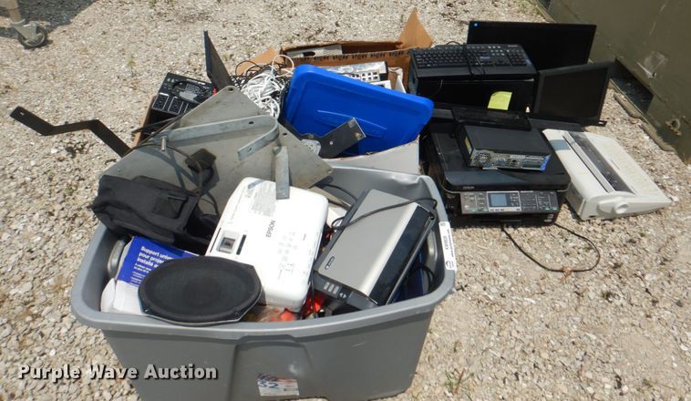 image for item KW9935 Automotive accessories