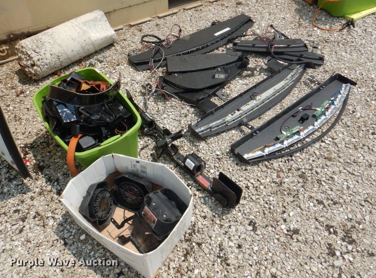 image for item KW9935 Automotive accessories