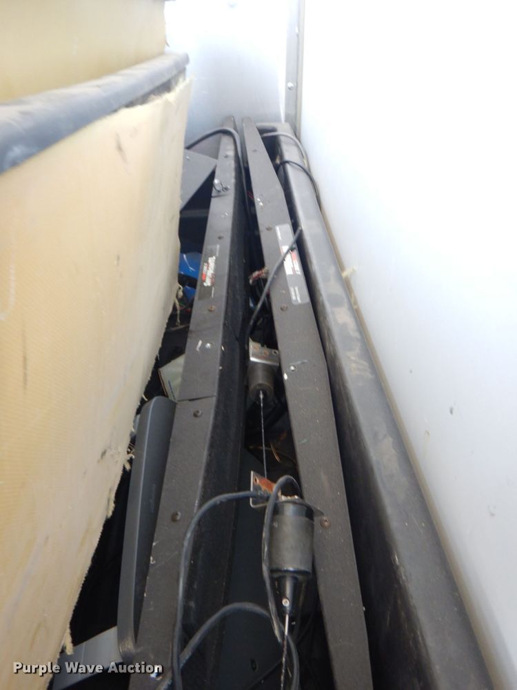 image for item KW9935 Automotive accessories