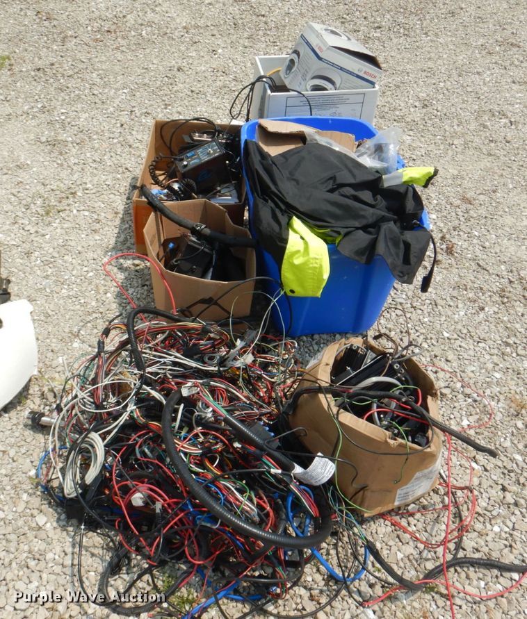 image for item KW9935 Automotive accessories