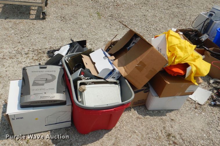 image for item KW9935 Automotive accessories