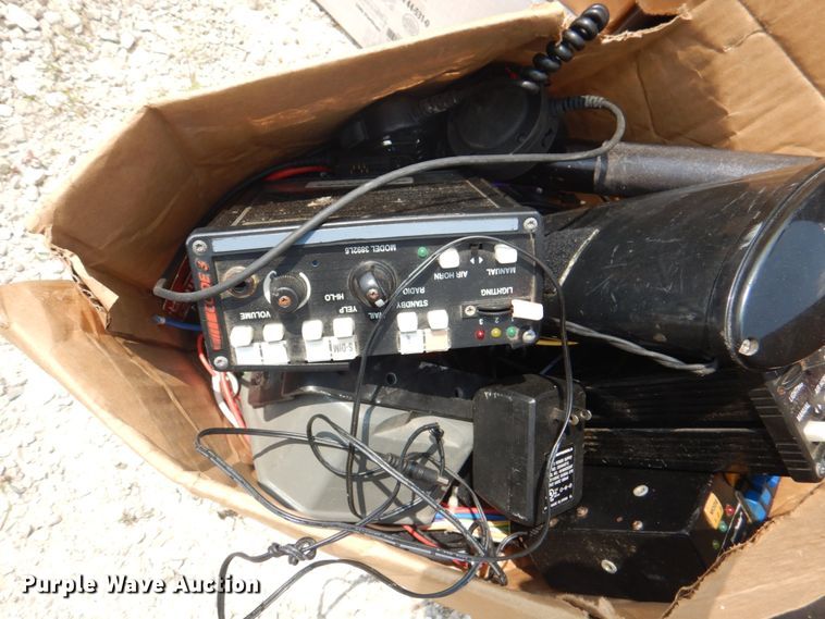 image for item KW9935 Automotive accessories