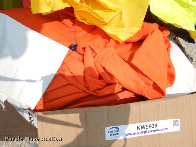 image for item KW9935 Automotive accessories