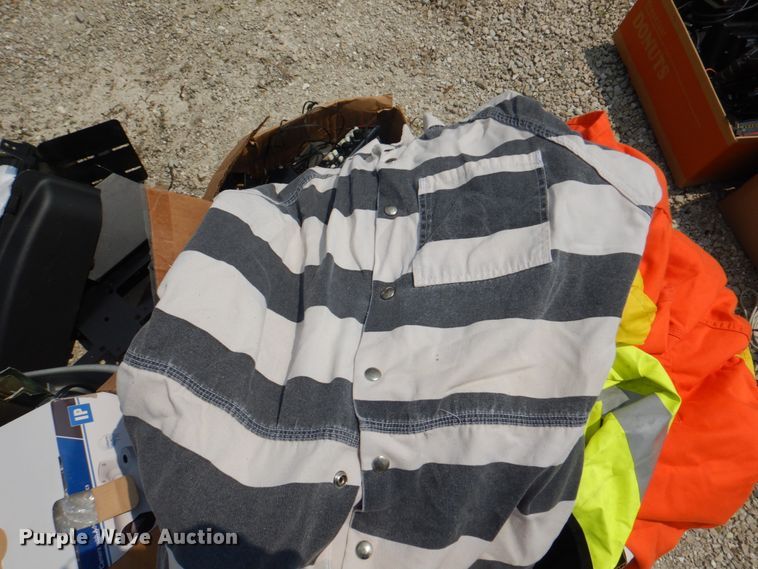 image for item KW9935 Automotive accessories