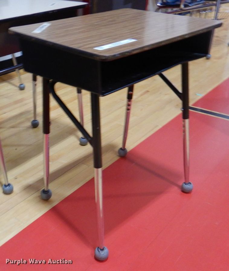 image for item KX9700 Approximately 36 school desks