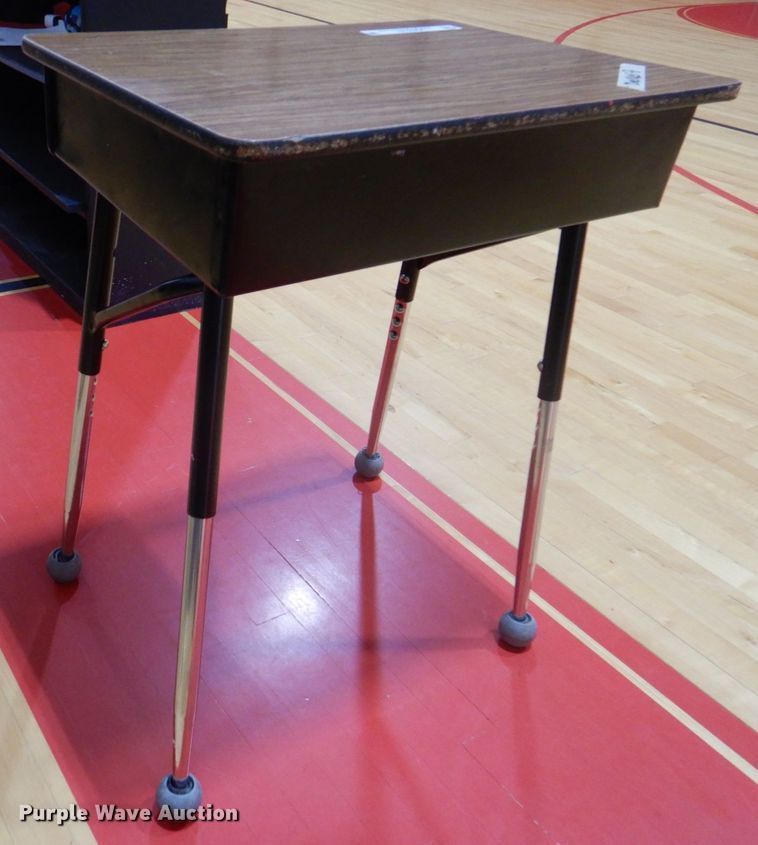 image for item KX9700 Approximately 36 school desks