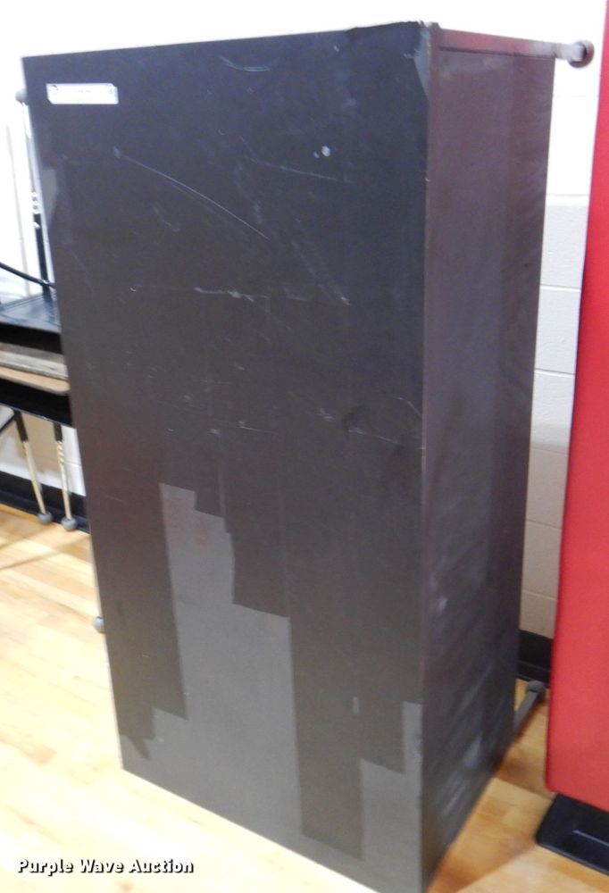 image for item KX9702 (4) desks