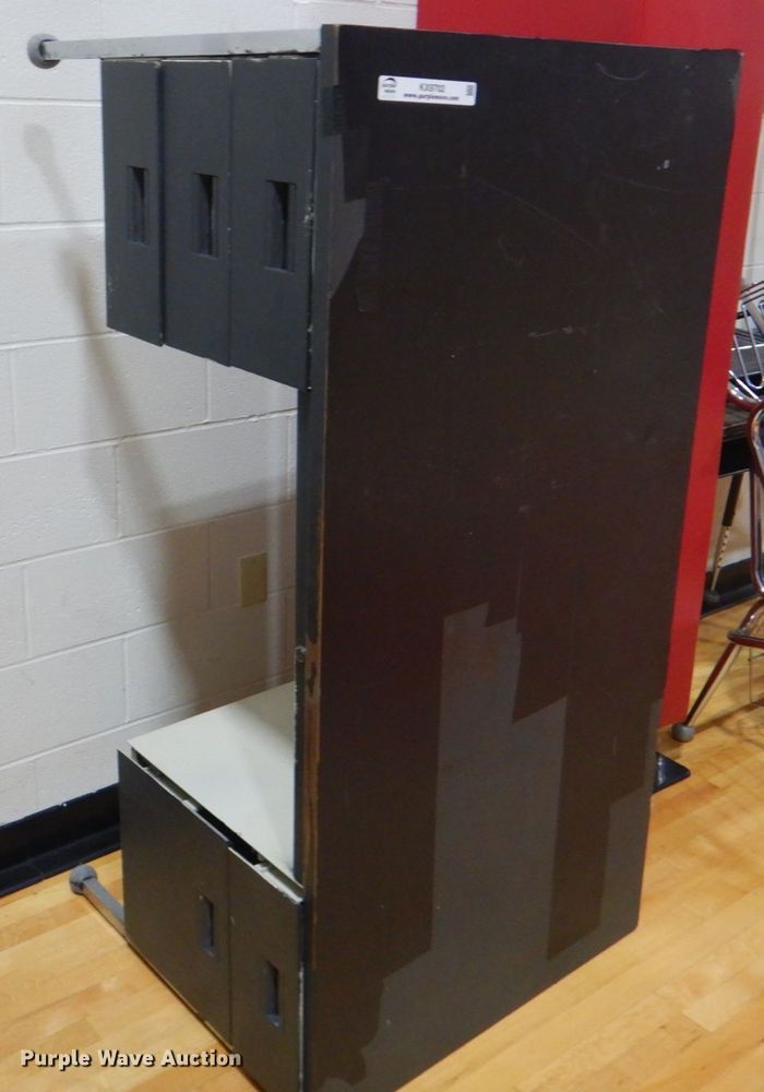 image for item KX9702 (4) desks