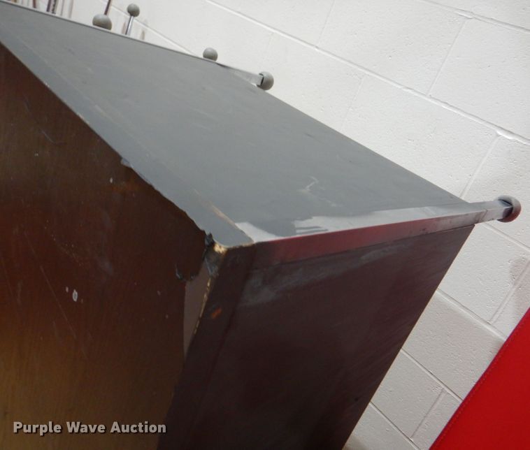 image for item KX9702 (4) desks