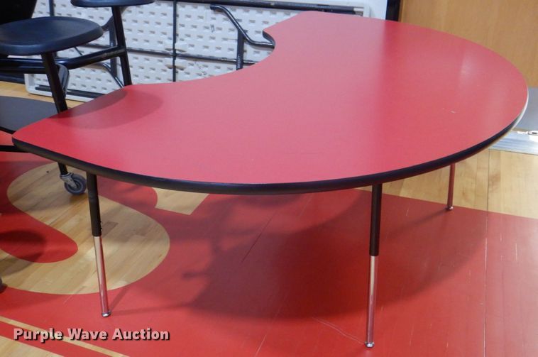 image for item KX9702 (4) desks