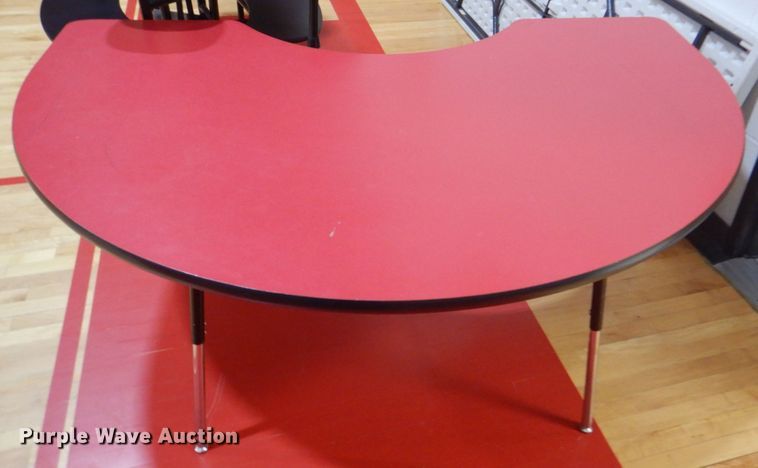 image for item KX9702 (4) desks