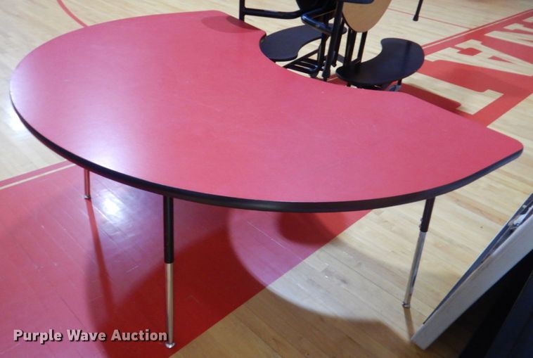 image for item KX9702 (4) desks