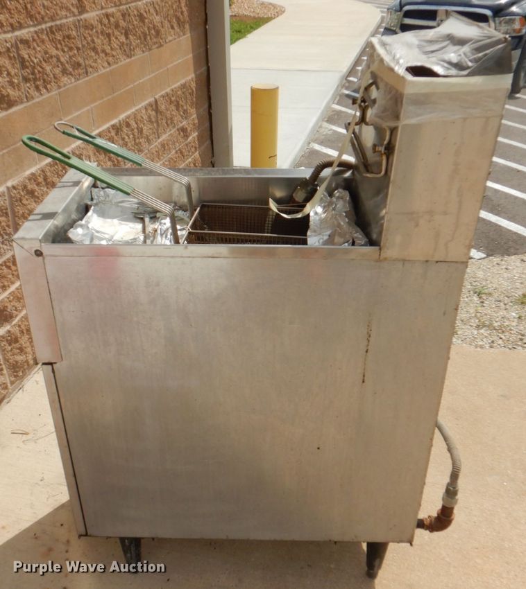 image for item KX9704 Dean SR142GPS  fryer