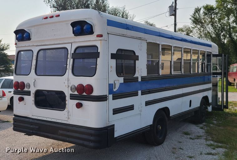 image for item L1279 1998 Blue Bird TC1000  school bus