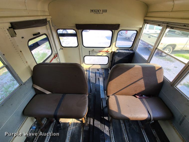 image for item L1279 1998 Blue Bird TC1000  school bus