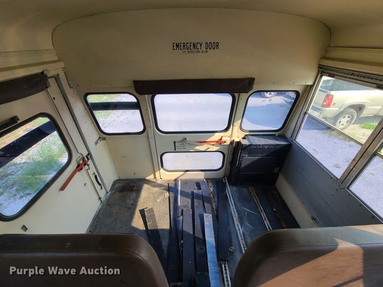 image for item L1279 1998 Blue Bird TC1000  school bus