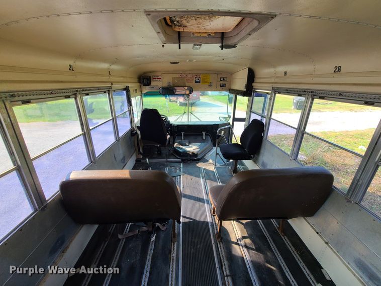 image for item L1279 1998 Blue Bird TC1000  school bus