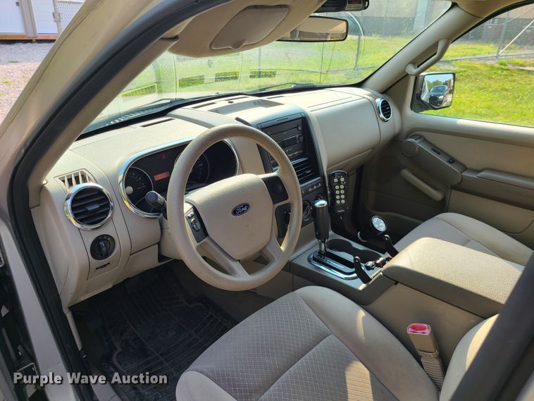 image for item L1280 2006 Ford Explorer  SUV