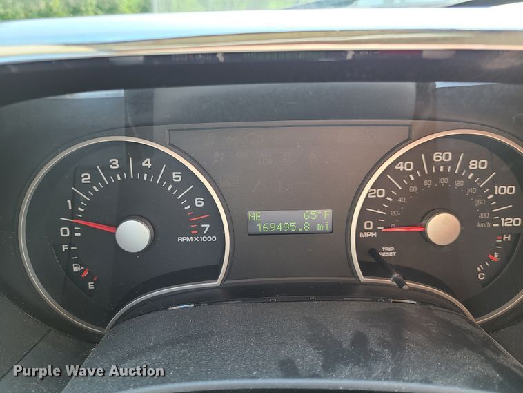 image for item L1280 2006 Ford Explorer  SUV