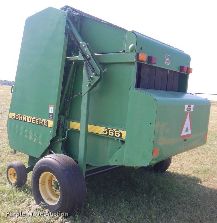 image for item DI5278 1998 John Deere 566  round baler