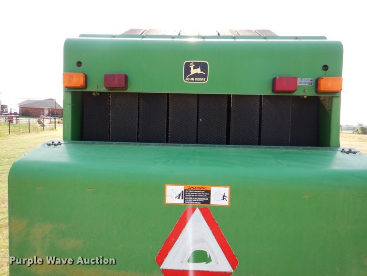 image for item DI5278 1998 John Deere 566  round baler