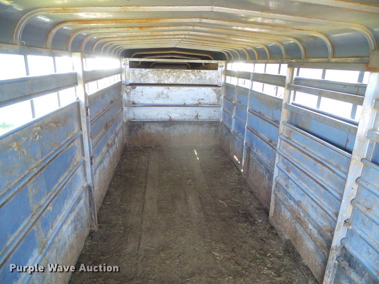 image for item DI5680 1998 Travalong  livestock trailer