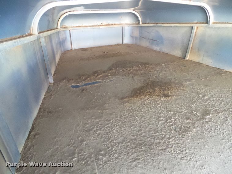 image for item DI5680 1998 Travalong  livestock trailer