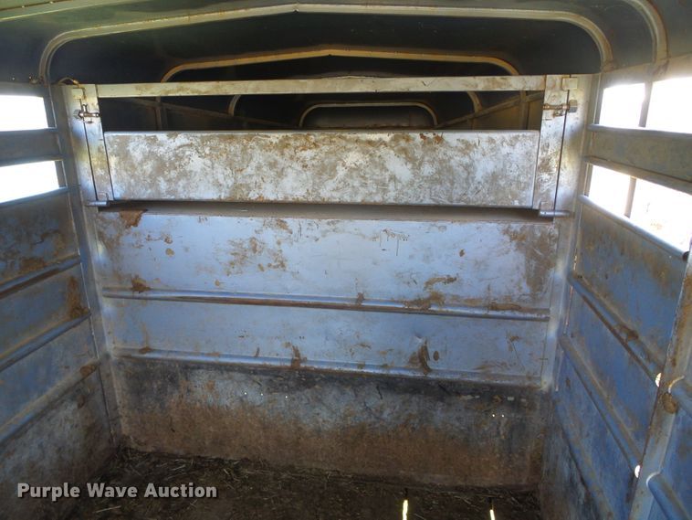 image for item DI5680 1998 Travalong  livestock trailer