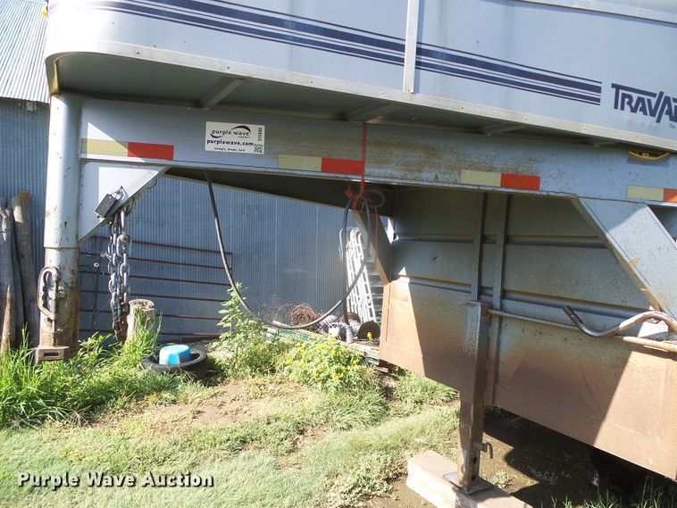 image for item DI5680 1998 Travalong  livestock trailer