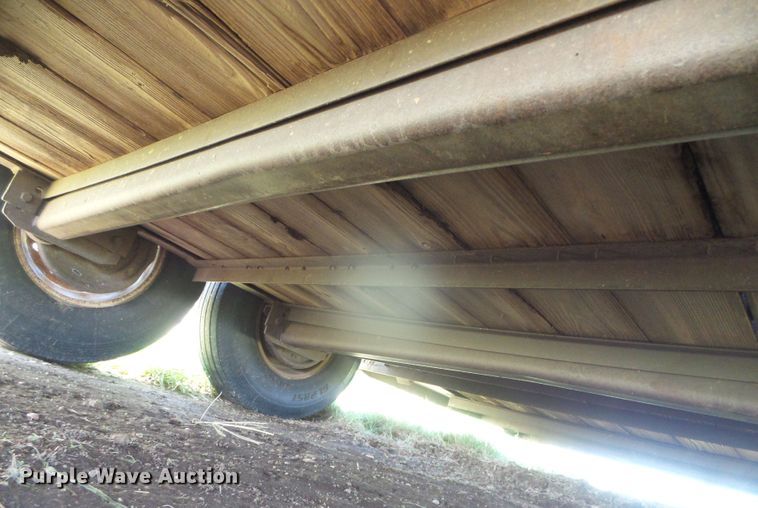 image for item DI5680 1998 Travalong  livestock trailer