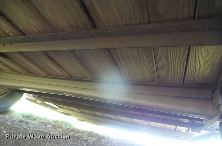 image for item DI5680 1998 Travalong  livestock trailer