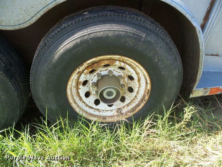 image for item DI5680 1998 Travalong  livestock trailer