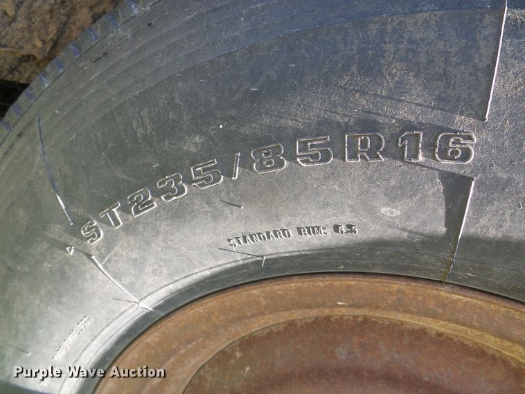 image for item DI5680 1998 Travalong  livestock trailer