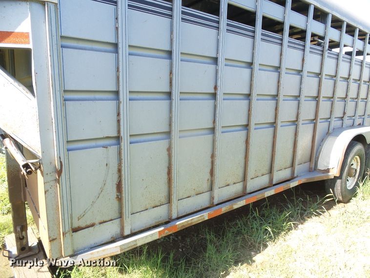image for item DI5680 1998 Travalong  livestock trailer