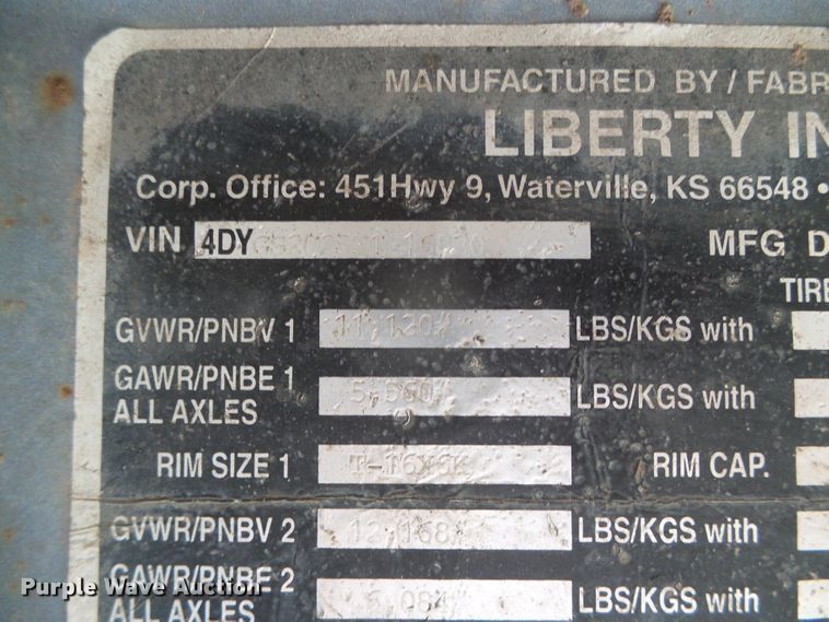 image for item DI5680 1998 Travalong  livestock trailer