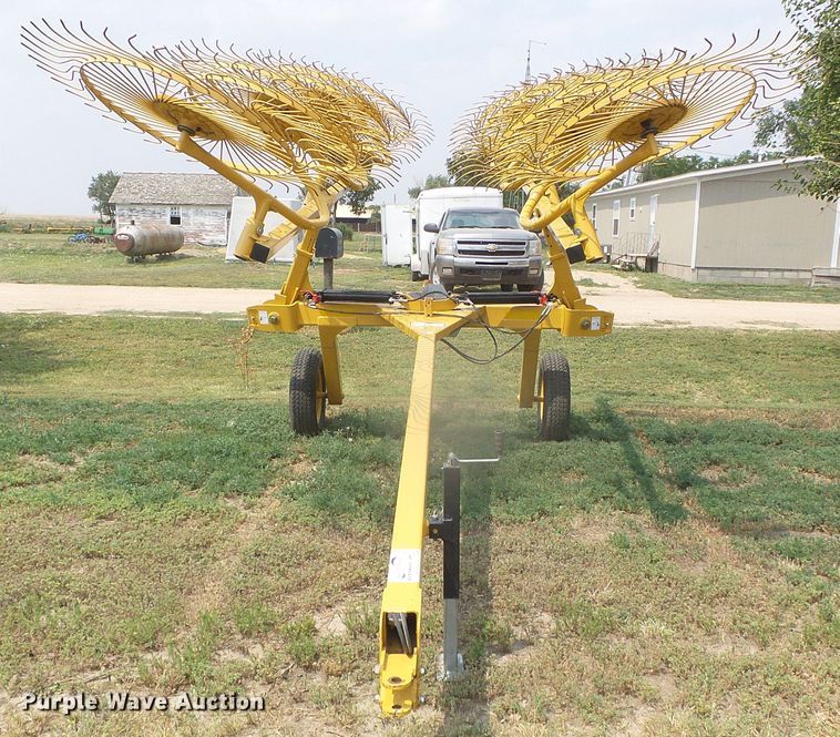 image for item DI5684 Vermeer VR1224  hay rake