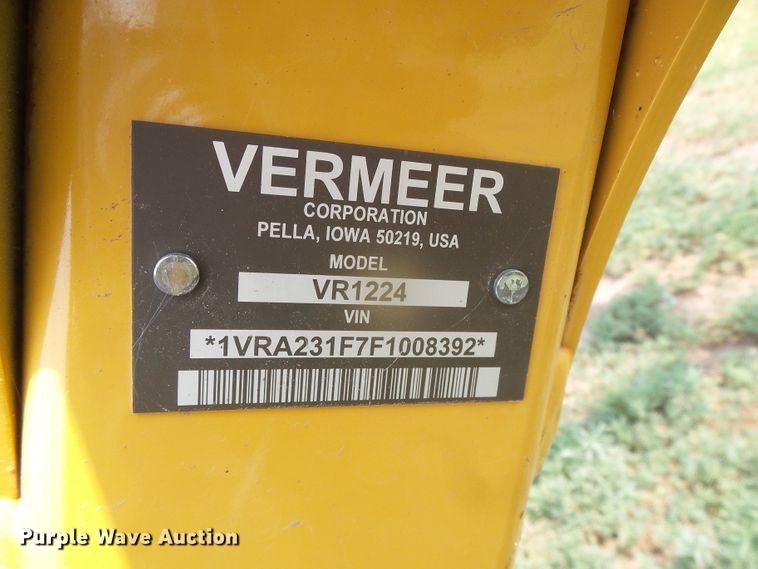 image for item DI5684 Vermeer VR1224  hay rake