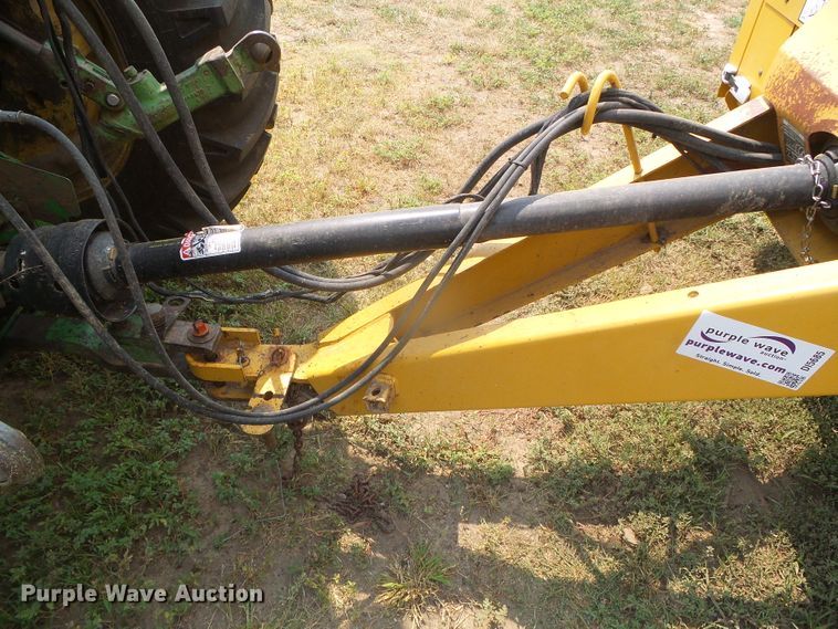 image for item DI5685 Vermeer 605M  round baler