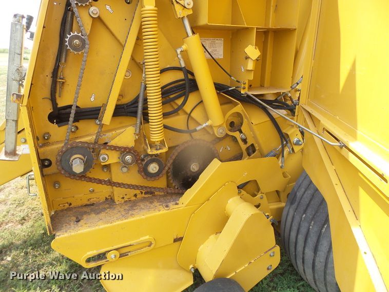 image for item DI5685 Vermeer 605M  round baler