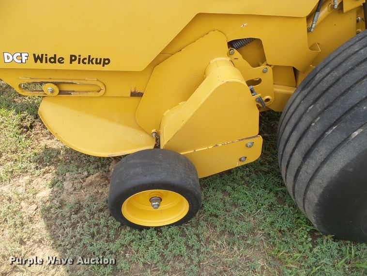 image for item DI5685 Vermeer 605M  round baler